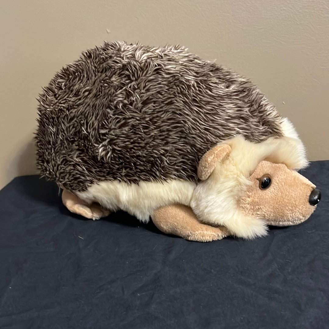 Wildlife Tree Plush Animals
