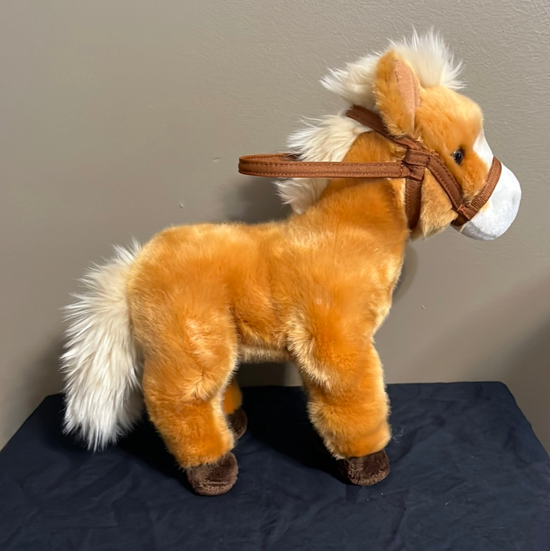 Wildlife Tree Plush Animals